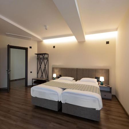 Hotel Takara Dedoplis Tskaro 外观 照片